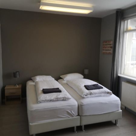 Acco Town Square Apartments Akureyri Buitenkant foto