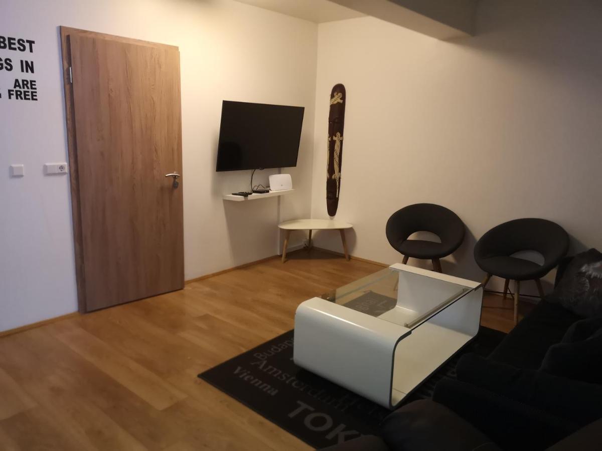 Acco Town Square Apartments Akureyri Buitenkant foto