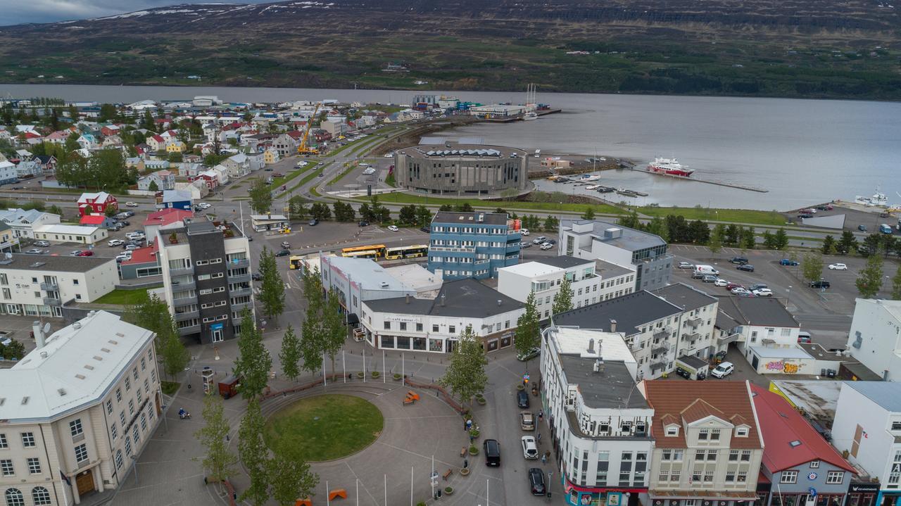Acco Town Square Apartments Akureyri Buitenkant foto