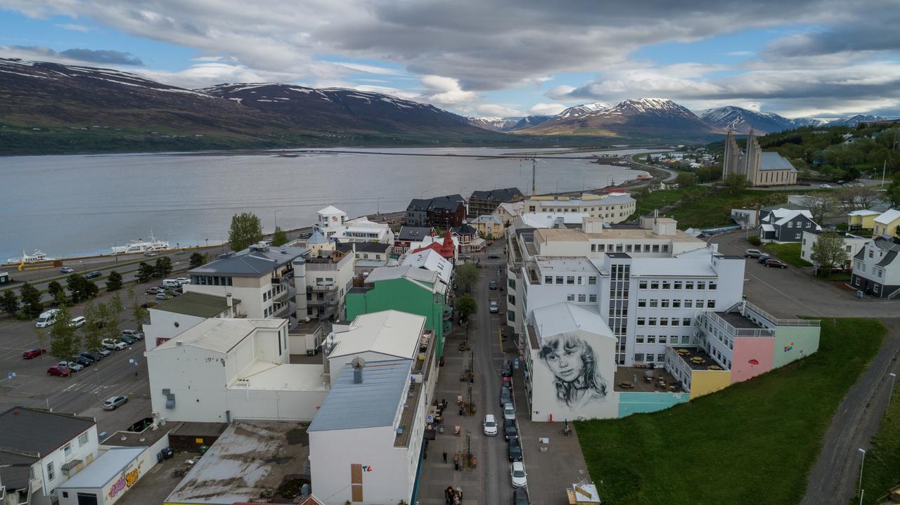 Acco Town Square Apartments Akureyri Buitenkant foto