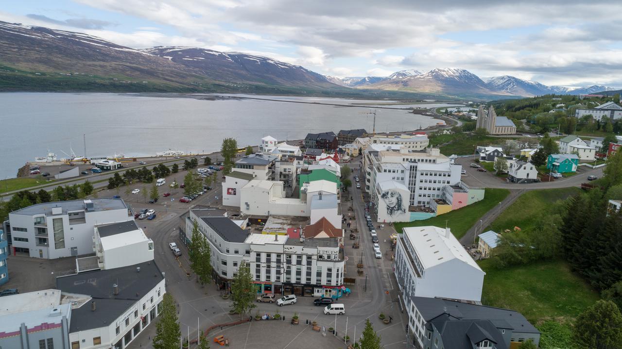 Acco Town Square Apartments Akureyri Buitenkant foto